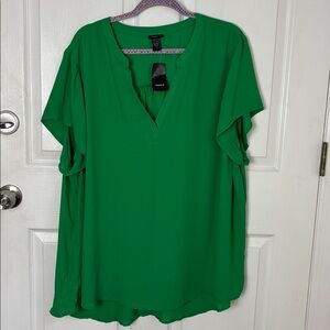 New Torrid Kelly Green Georgette Short Sleeve V Neck Lightweight Blouse Size 3X